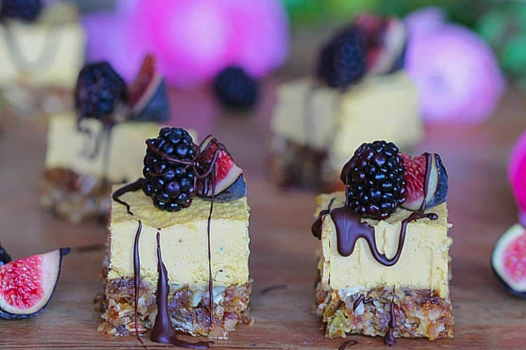 Mango and passion fruit slices